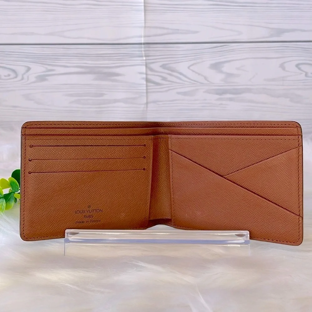 Louis Vuitton Monogram Bifold Wallet‎